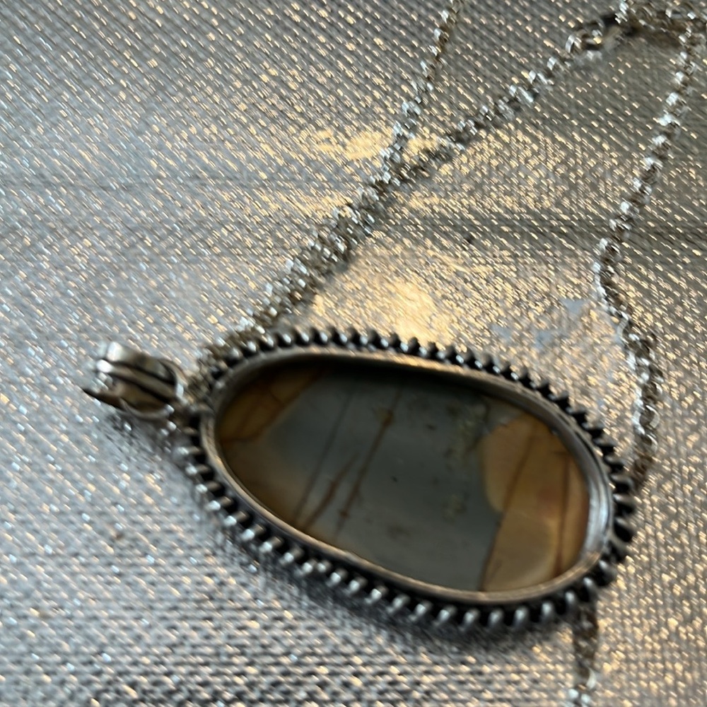LabradorIte Natural Tan Gray-Blue .925 sterling silver Pendant Necklace - Picture 9 of 12